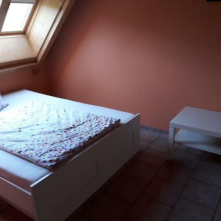Gaestezimmer In Traumhafter Lage Neben Der Kurstadt Oberthulba Exteriör bild